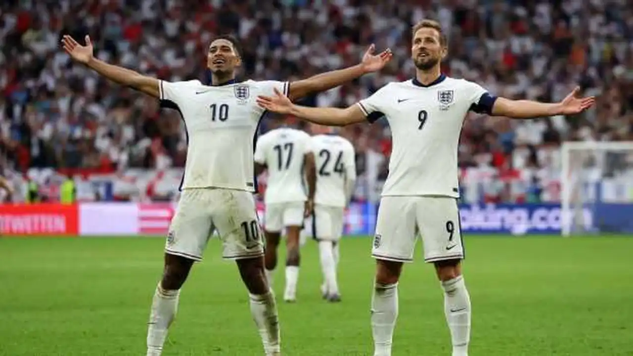 إنجلترا تواجه الأرجنتين في نصف نهائي كأس العالم المقبل